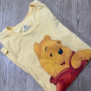 Disney Parks Size Large Yellow Winnie the Pooh Bear Graphic T Shirt